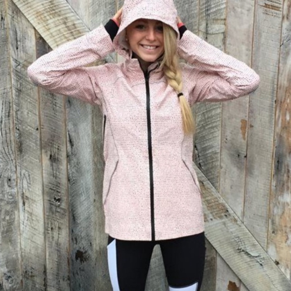 Lululemon Runaway Reflective Hooded Jacket  Pink Speckled Womens Size 4
